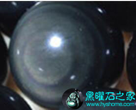 一圈一圈白色的黑曜石手链