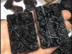天然黑曜石关公，招财辟邪，本命年礼物
