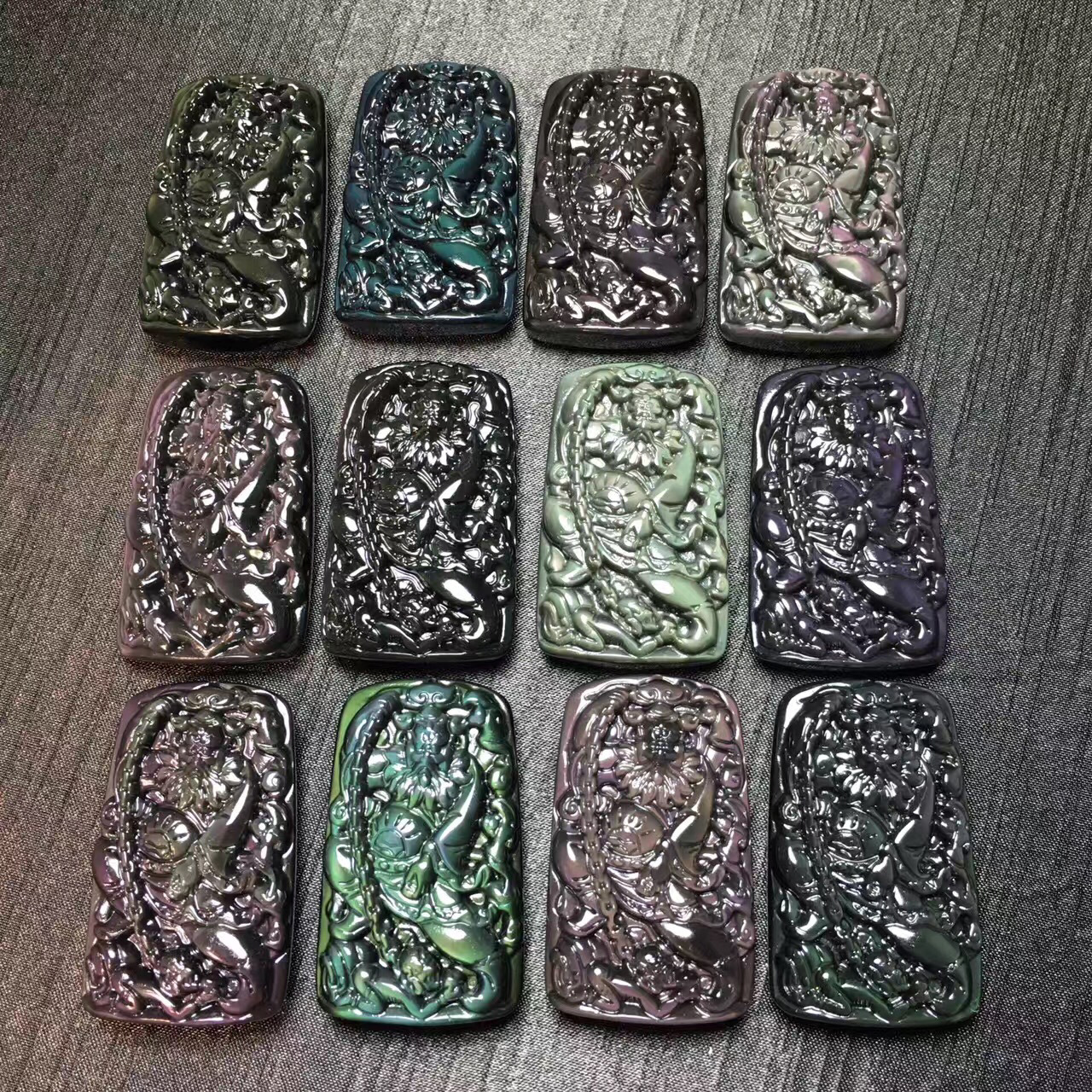 强光照射下的黑曜石钟馗
