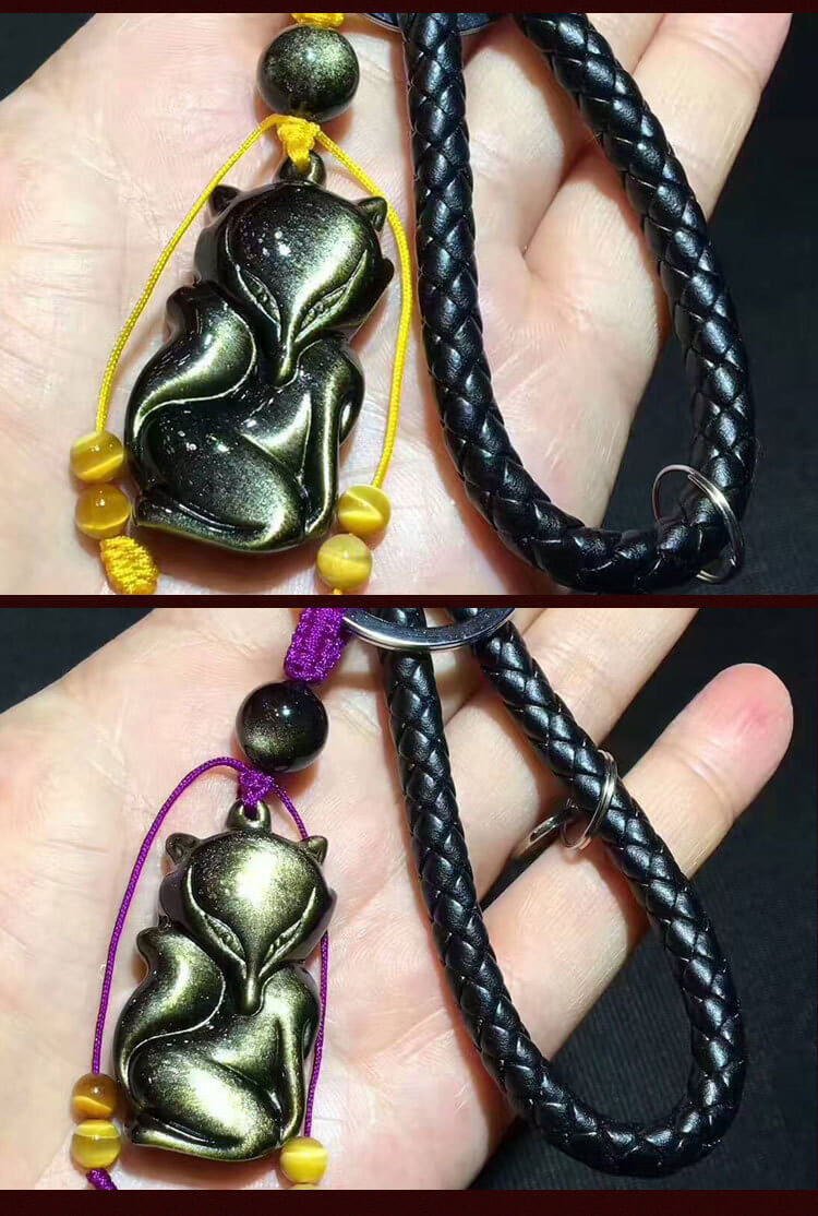 强光照射下的金曜石狐狸